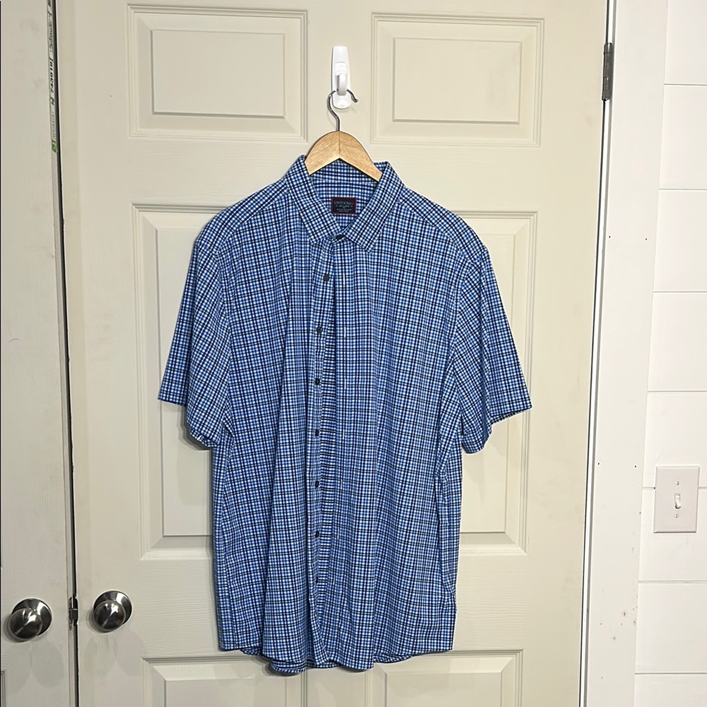 UNTUCKit Blue Casual Button Down Shirt